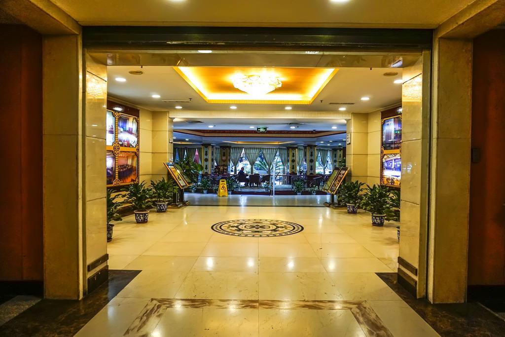 Chengdu Grand Hotel מראה חיצוני תמונה