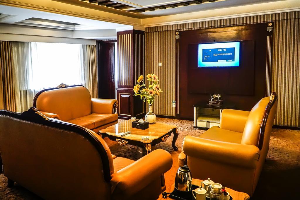 Chengdu Grand Hotel מראה חיצוני תמונה